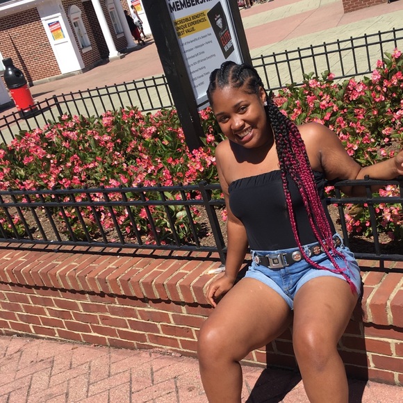 Meet your Posher, Janiya - Picture 1 of 1